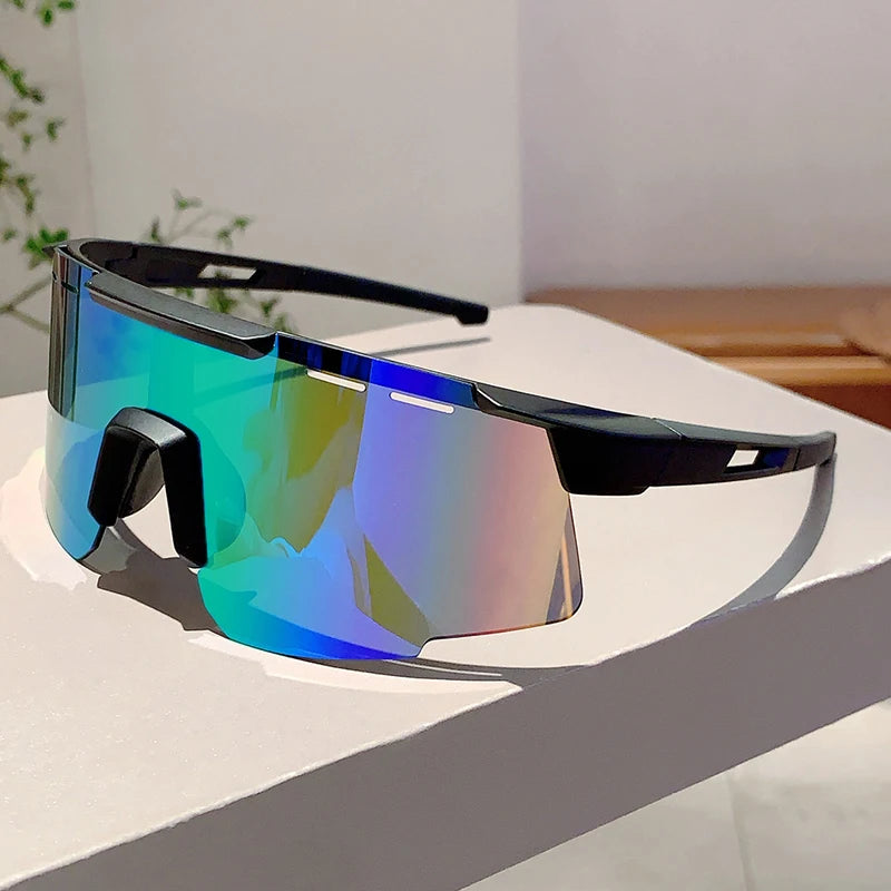 Trendy Anti-UV Cycling Sunglasses for Men & Women