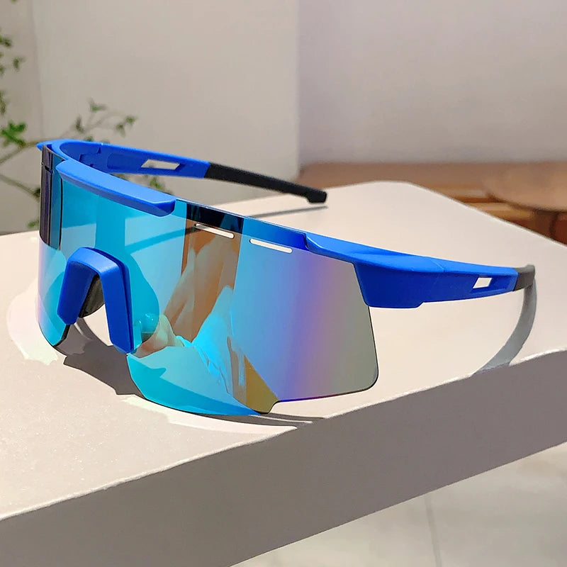 Trendy Anti-UV Cycling Sunglasses for Men & Women